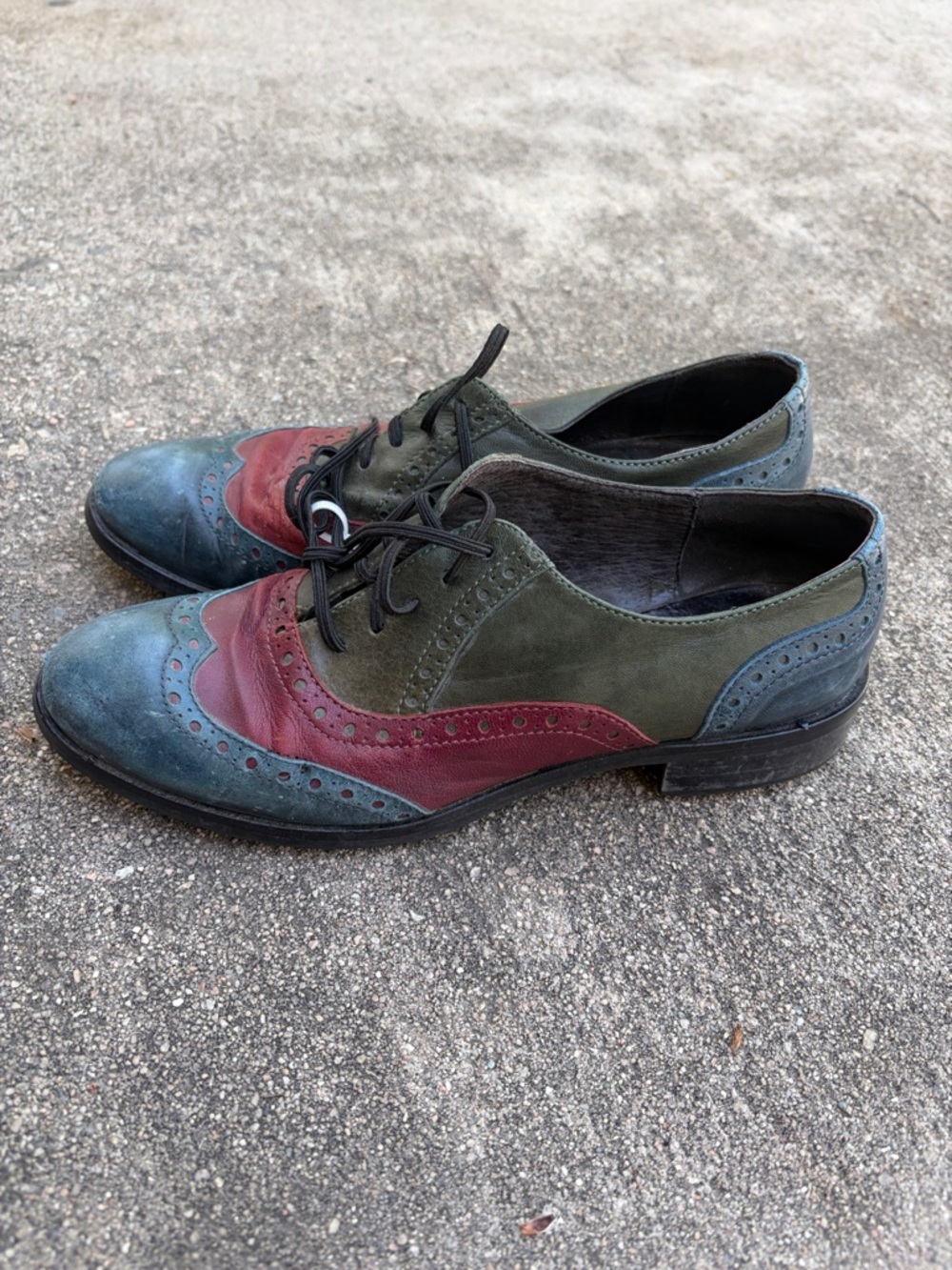Levie P size 37/6.5 Multicolor Wingtip Brogues - Olive, Teal & Burgundy vintage